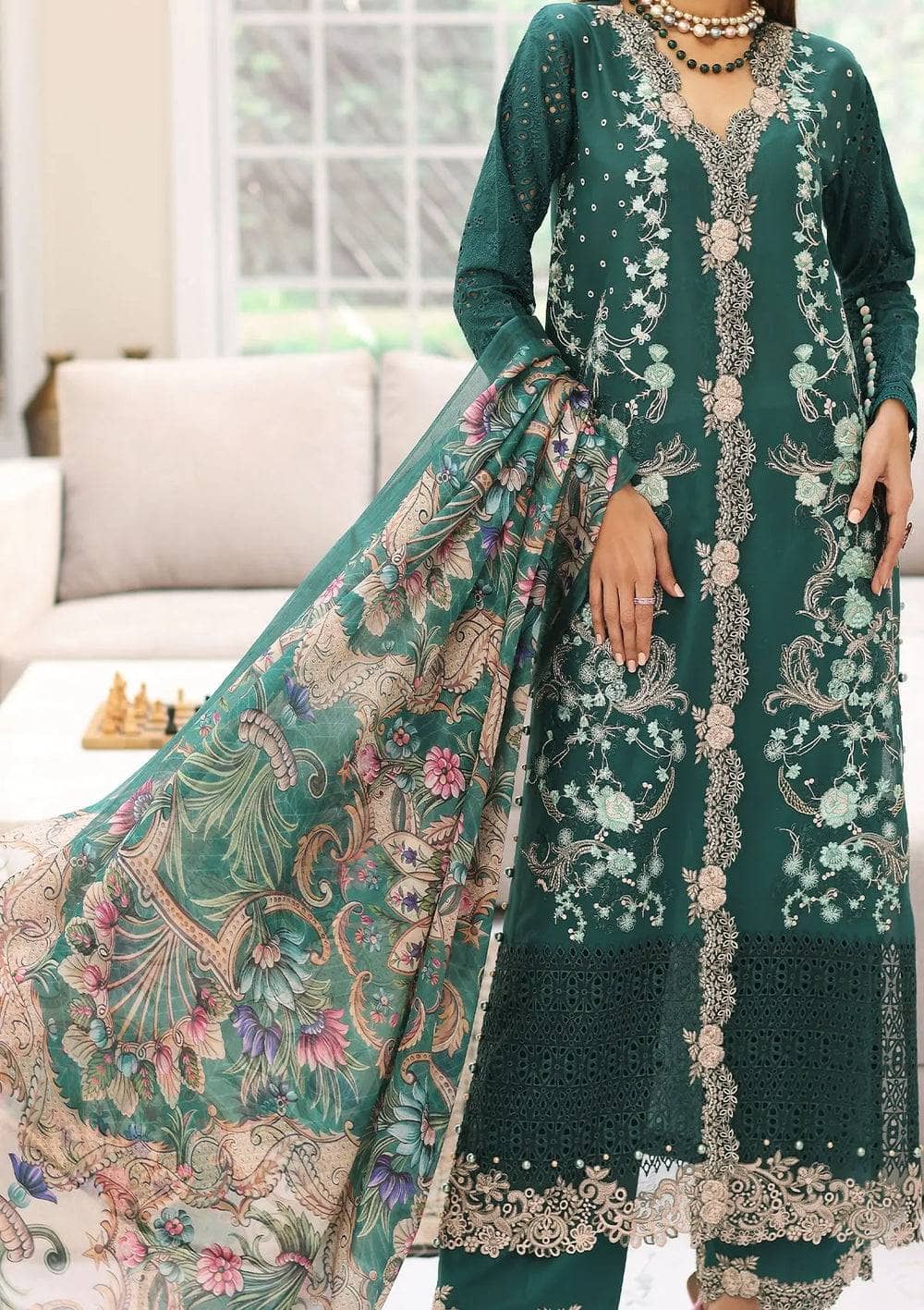 img_elaf_festive_chikankari_lawn_23_awwal_boutique