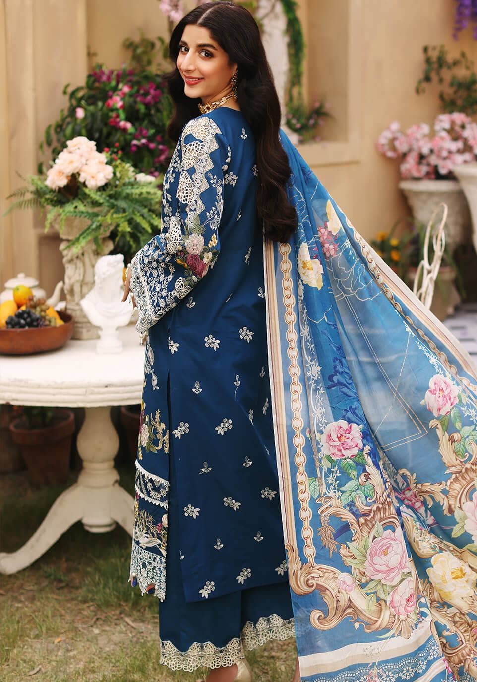 img_elaf_luxury_lawn_22_awwal_boutique