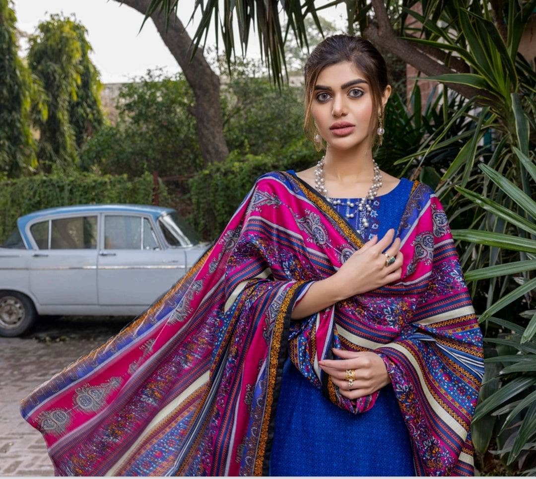 img_erum_misha_printed_lawn_by_z_s_textiles_awwal_boutique
