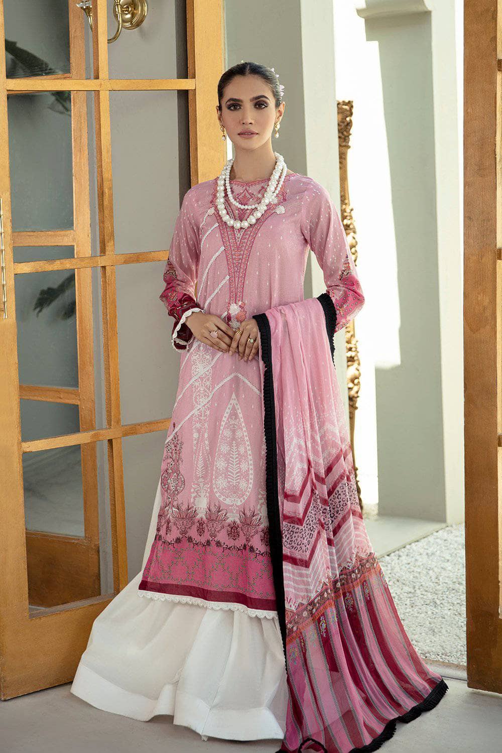 img_faixa_faixan_by_ittehad_lawn_2021_awwal_boutique