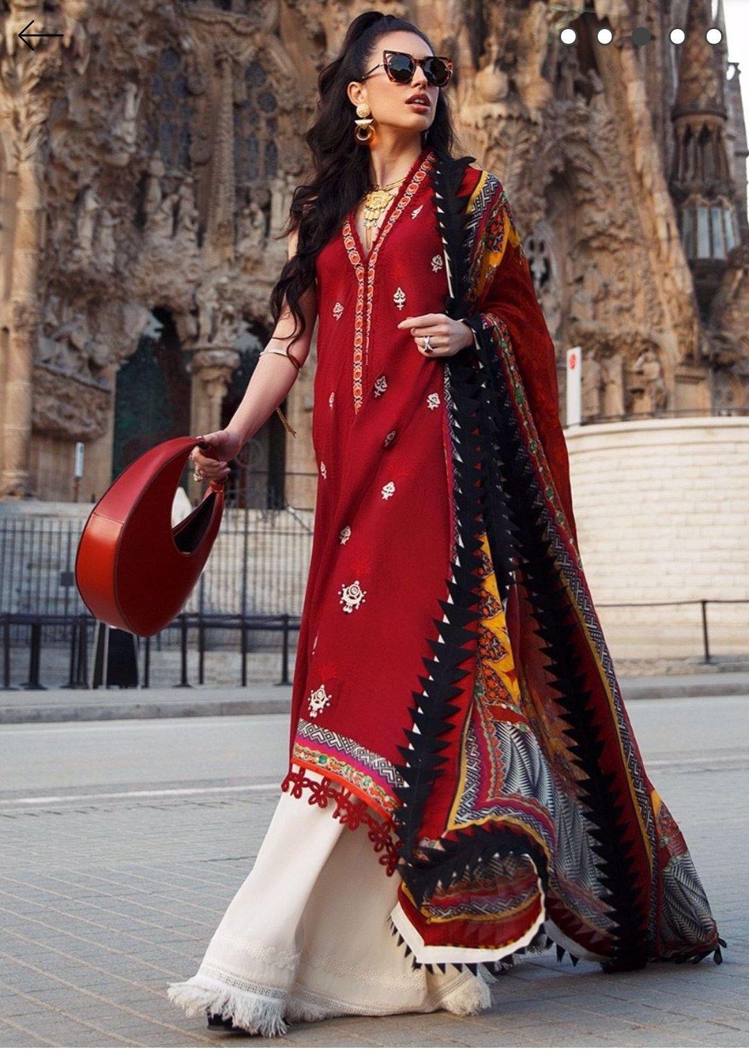 img_farah_talib_aziz_mila_luxe_lawn_collection_awwal_boutique