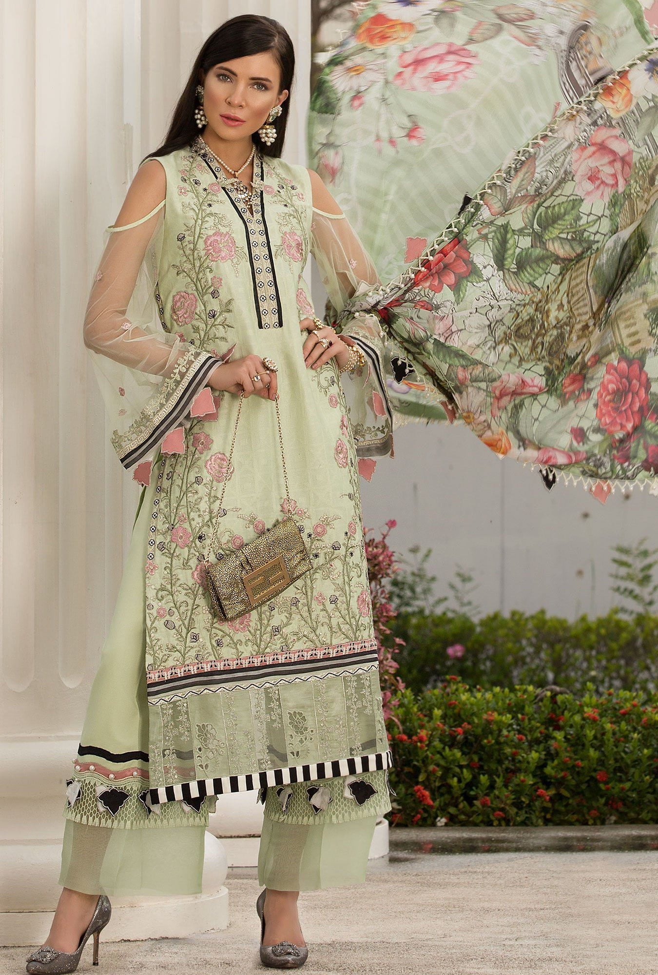 img_noor_lawn_pakistani_suits_awwal_boutique