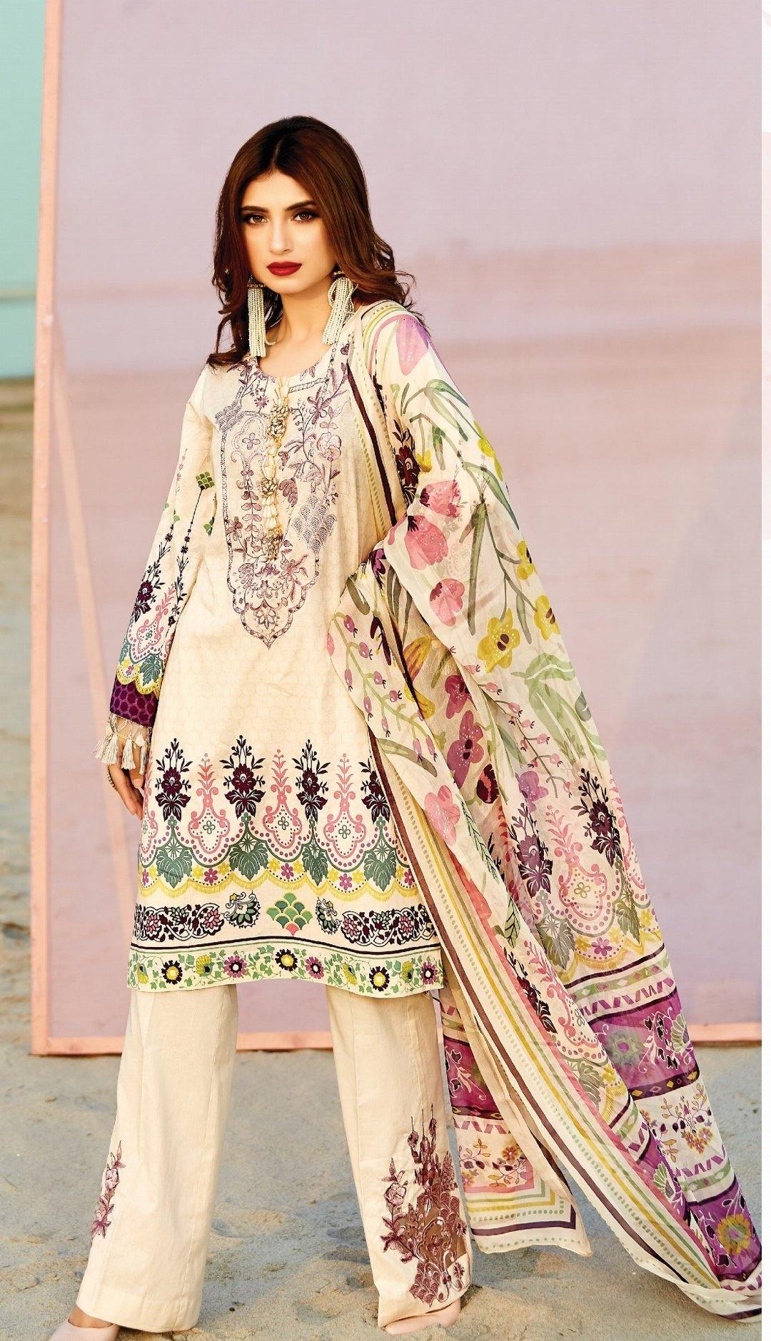 img_florent_lawn_by_naqsh_awwal_boutique