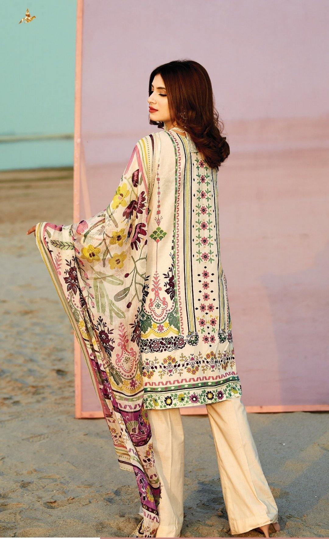 img_florent_lawn_by_naqsh_awwal_boutique