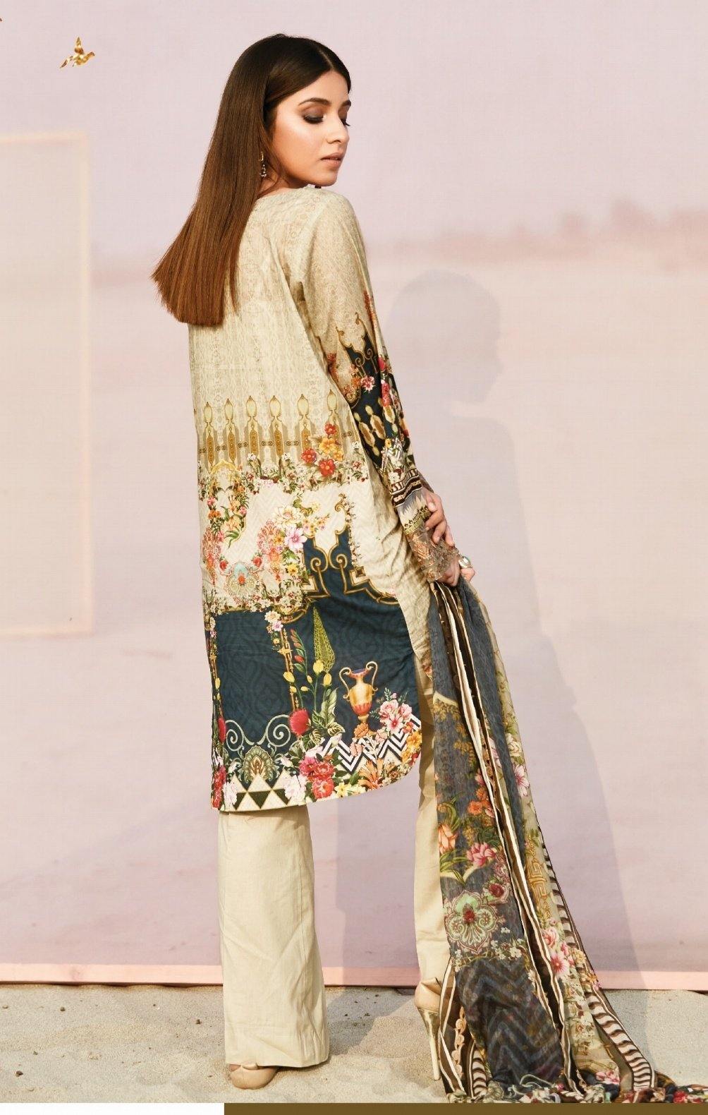 img_florent_lawn_by_naqsh_awwal_boutique