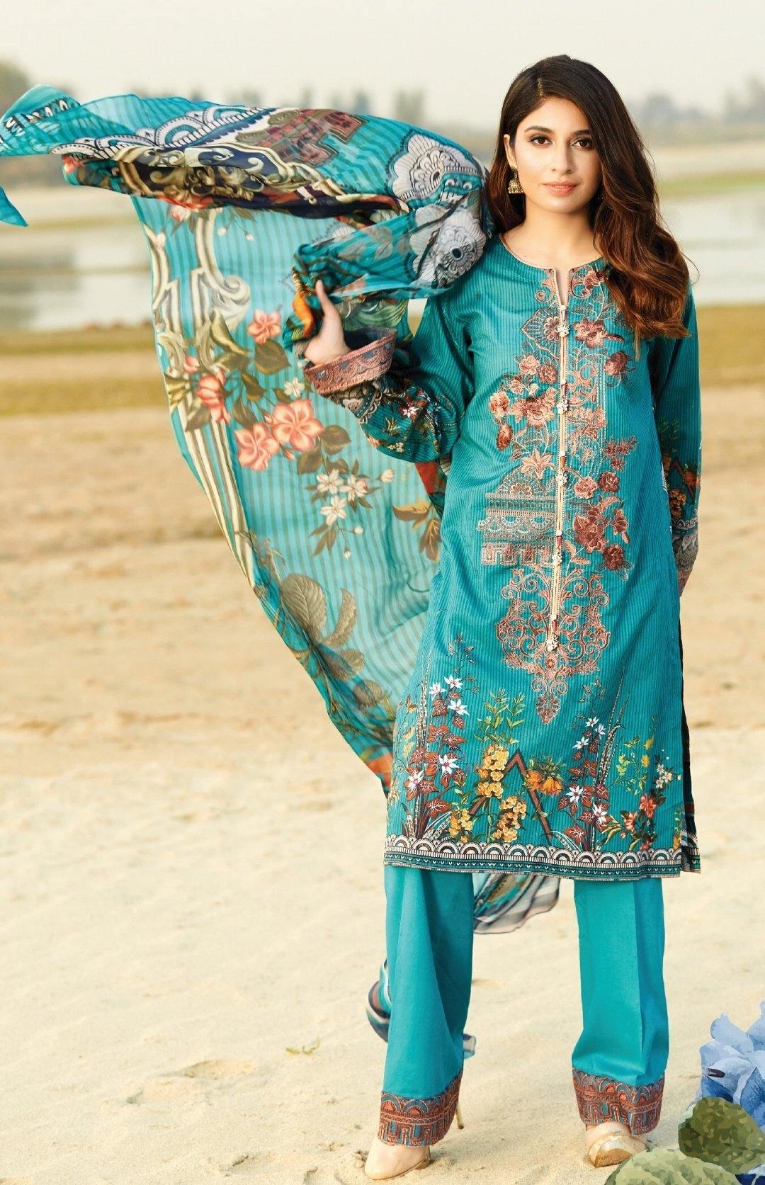 img_florent_lawn_by_naqsh_awwal_boutique