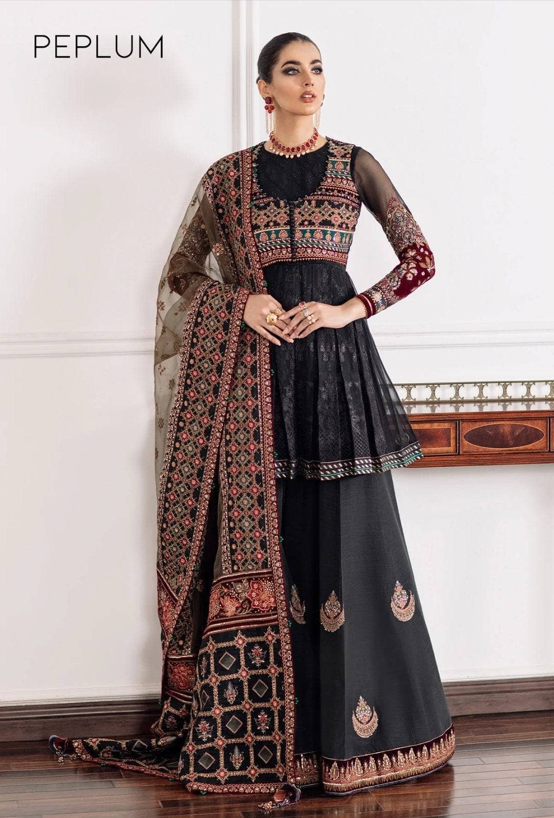 img_baroque_chantelle_awwal_boutique