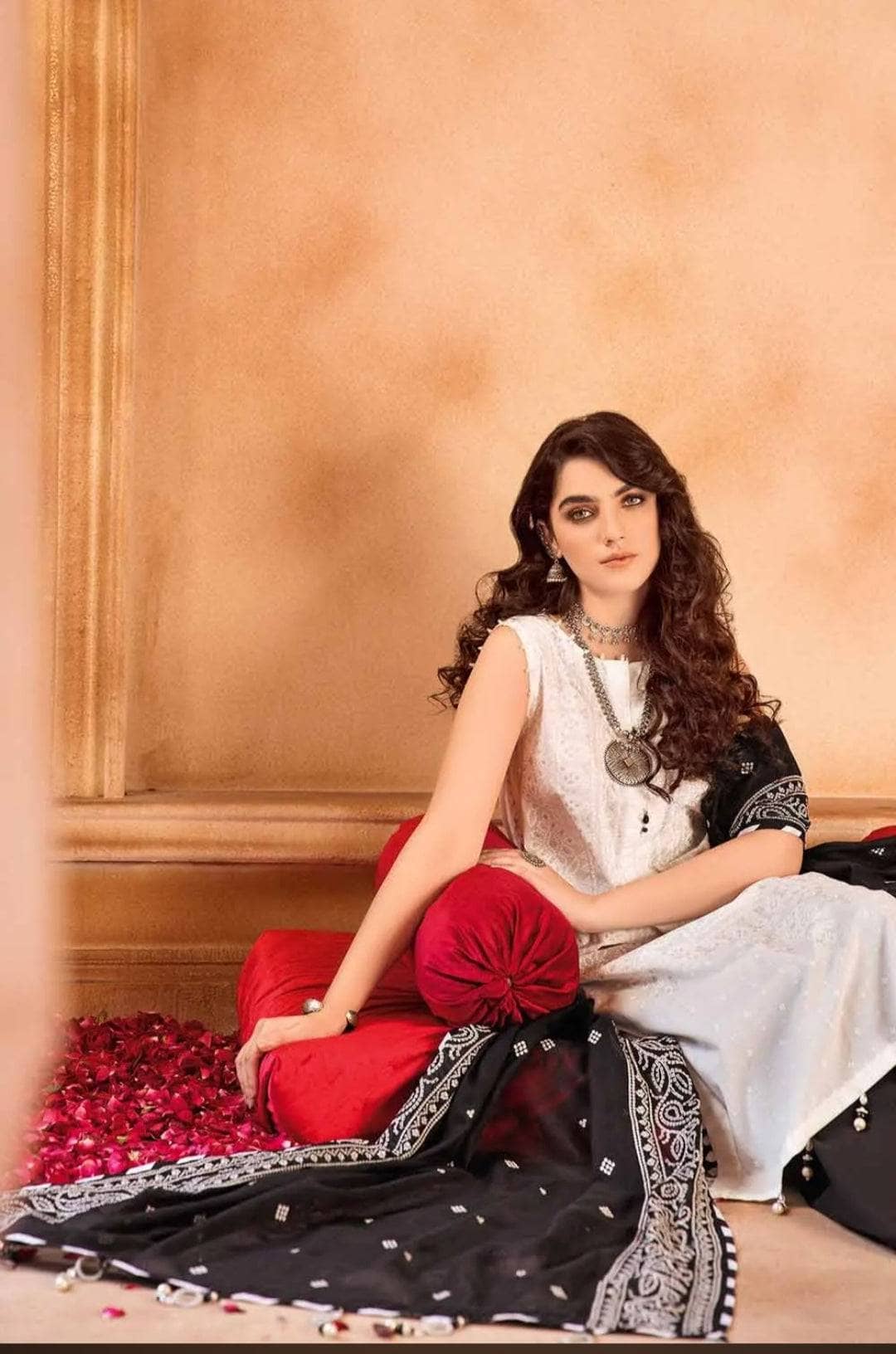 img_gul_ahmed_chunari_lawn_23_awwal_boutique