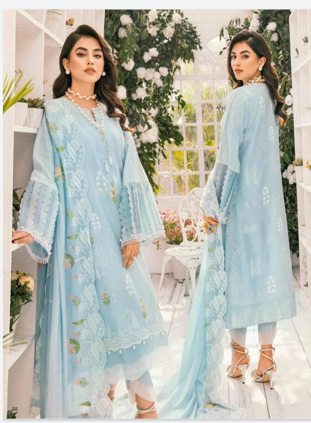 img_gul_ahmed_essentials_23_awwal_boutique