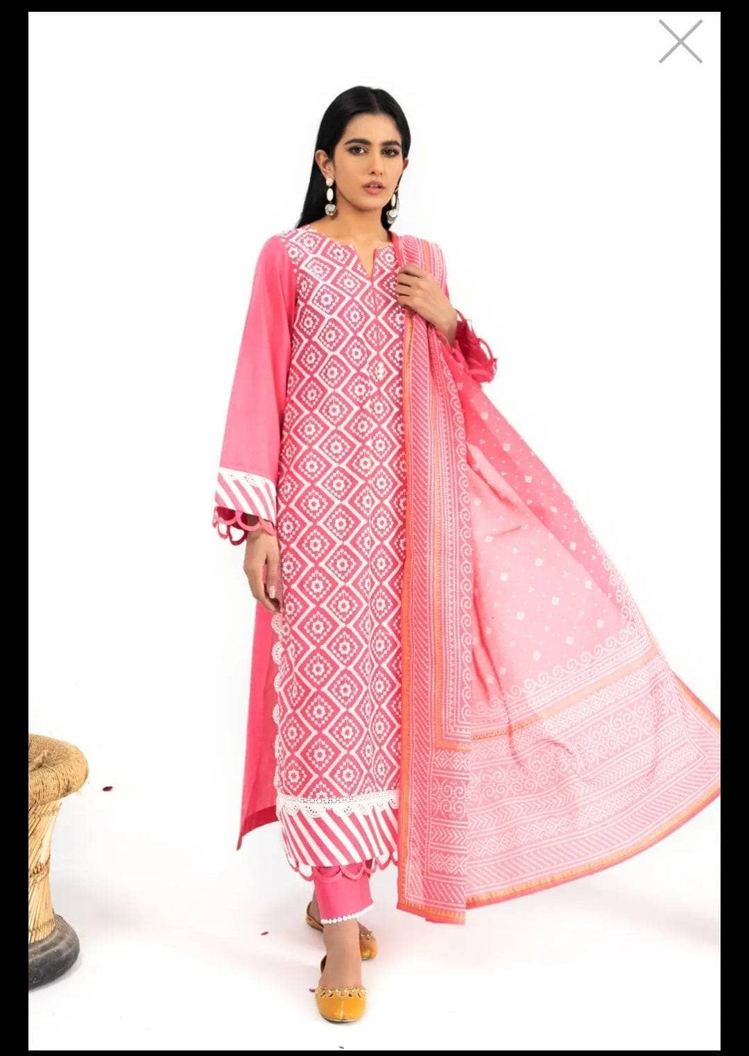img_gul_ahmed_chunari_lawn_22_awwal_boutique