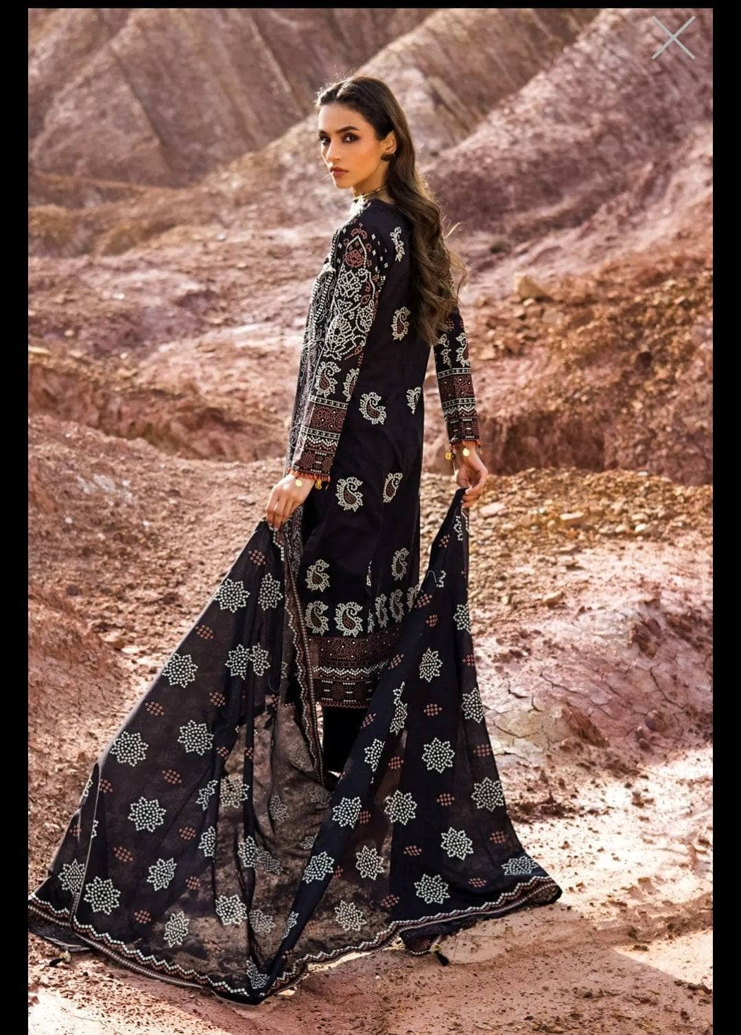 img_gul_ahmed_chunari_lawn_22_awwal_boutique