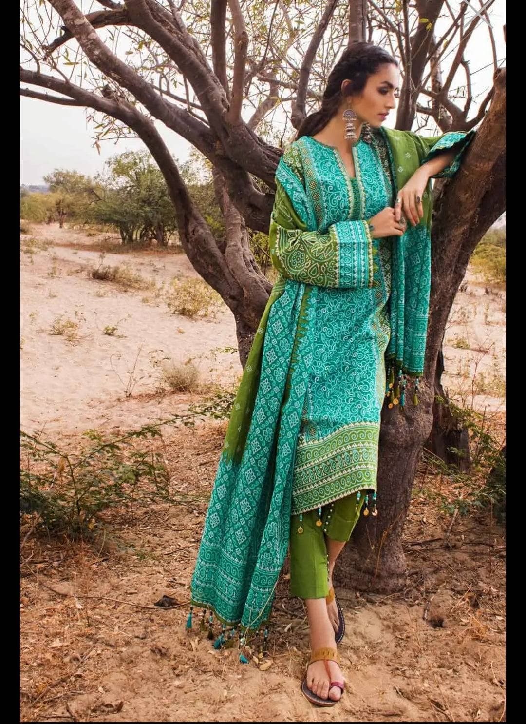 img_gul_ahmed_chunari_lawn_22_awwal_boutique