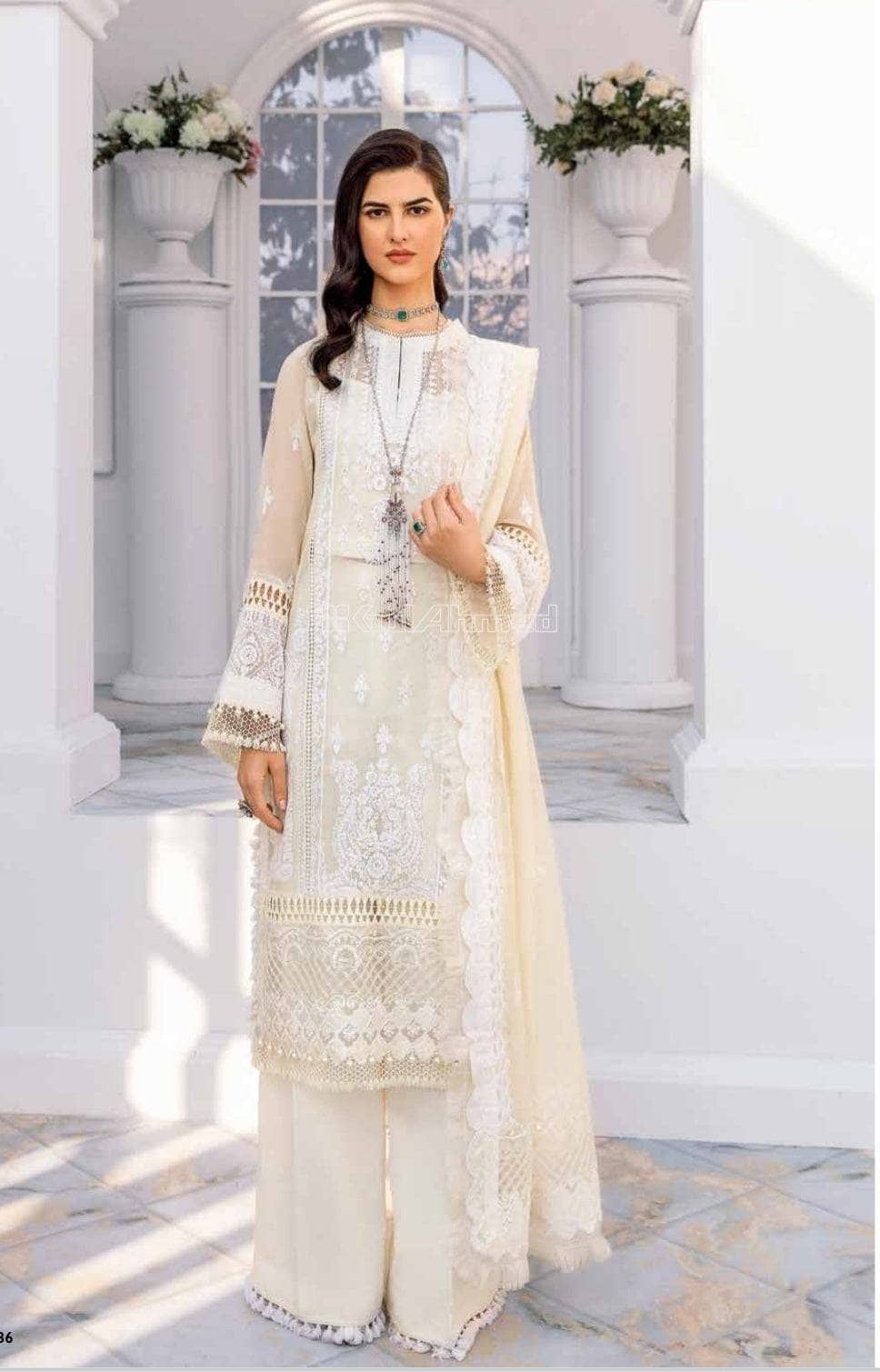 img_gul_ahmed_summer_premium_lawn_2022_awwal_boutique