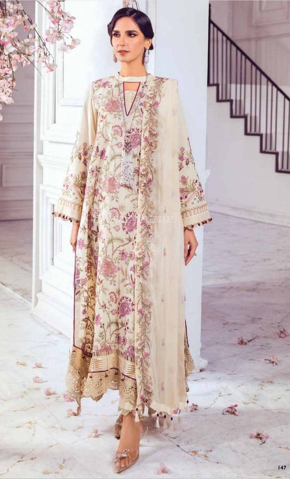 img_gul_ahmed_summer_premium_lawn_2022_awwal_boutique