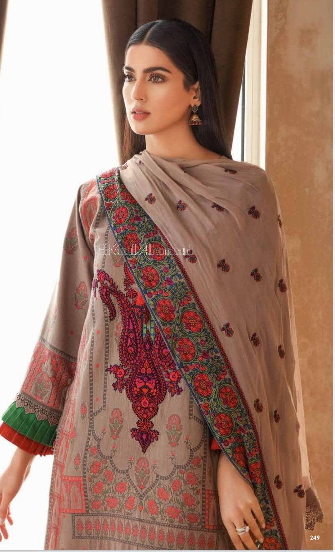 img_gul_ahmed_summer_premium_lawn_2022_awwal_boutique