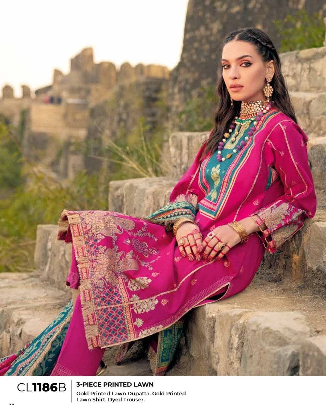 img_gul_ahmed_luxury_collection_2021_awwal_boutique