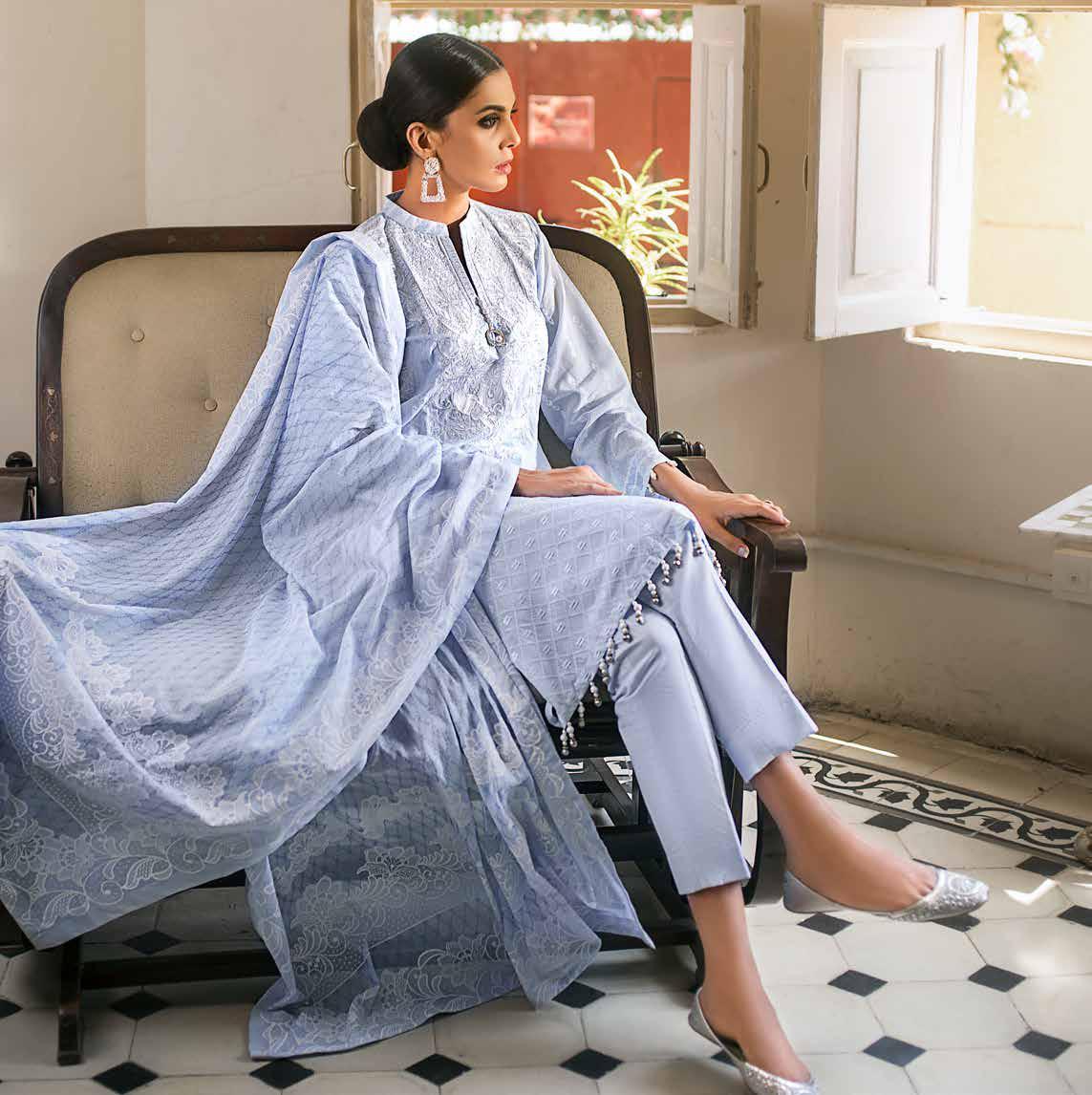 img_gul_ahmed_festive_lawn_collection_awwal_boutique