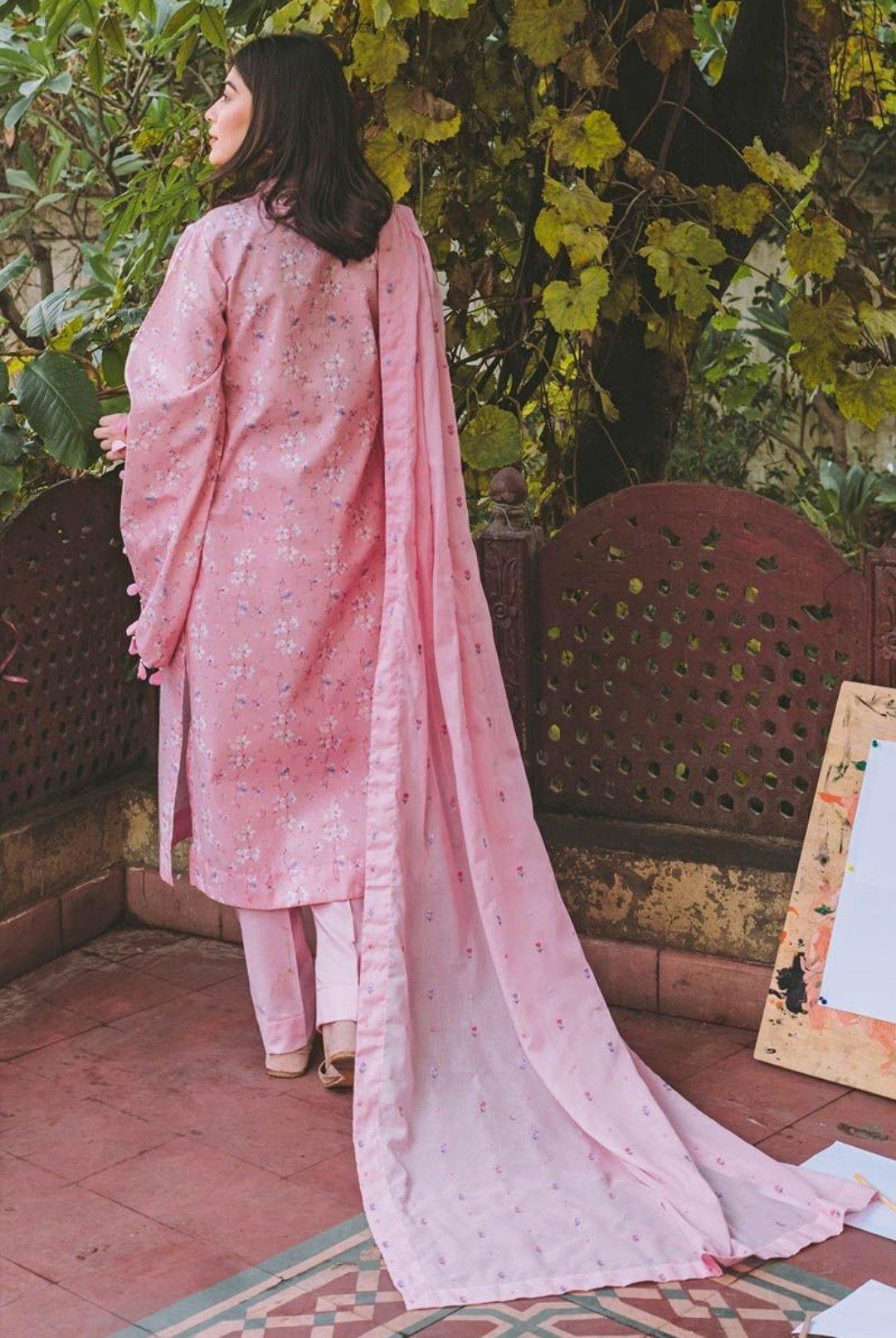 img_gul_ahmed_basics_lawn_2020_awwal_boutique