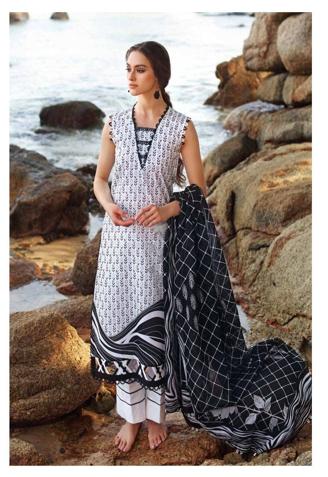 img_ambrosia_black_and_white_lawn_22_awwal_boutique