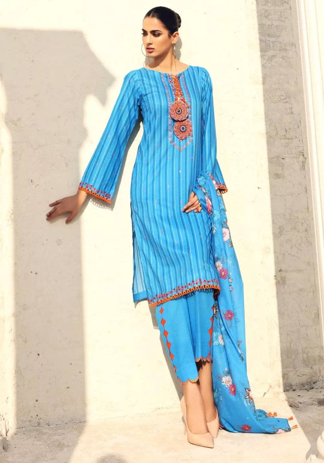 img_gul_ahmed_lawn_collection_2021_awwal_boutique