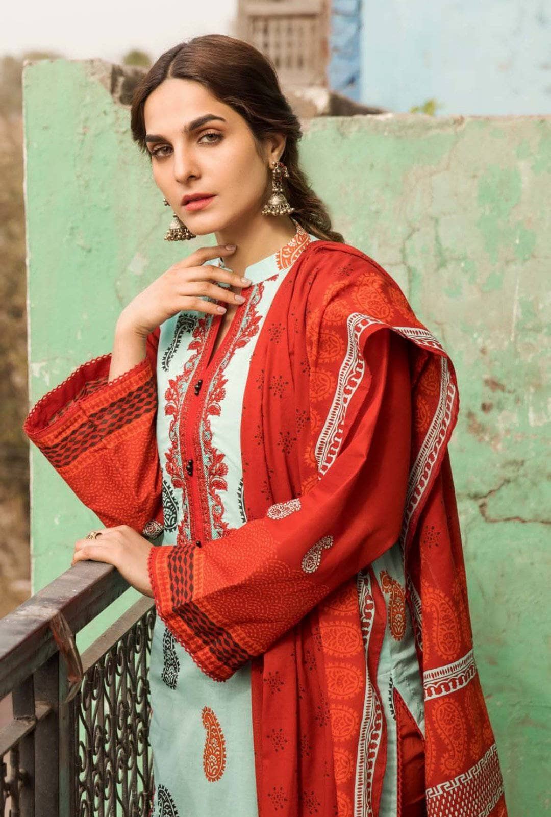 img_gul_ahmed_luxury_collection_2021_awwal_boutique