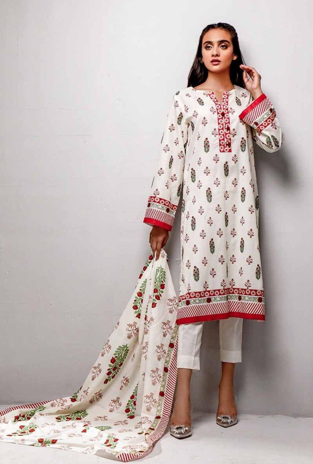 img_gul_ahmed_lawn_awwal_boutique