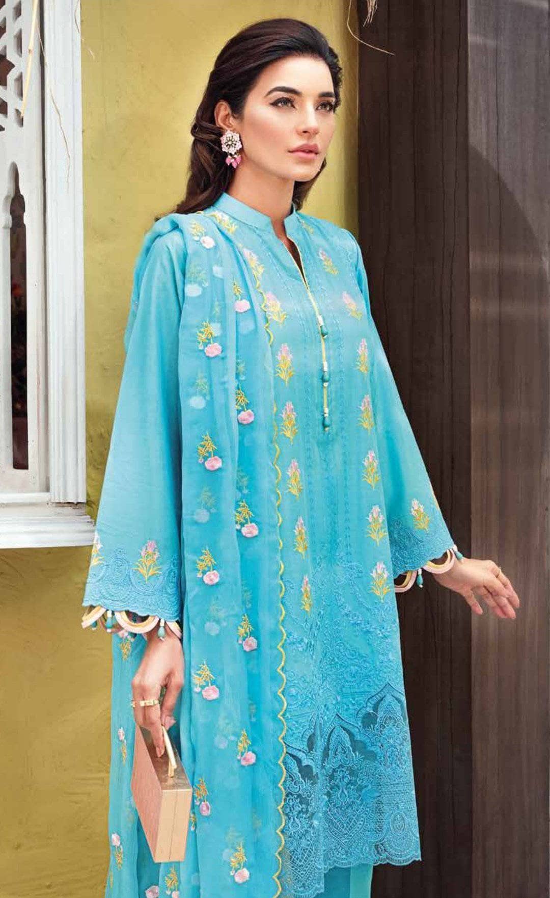 img_gul_ahmed_luxury_collection_2021_awwal_boutique