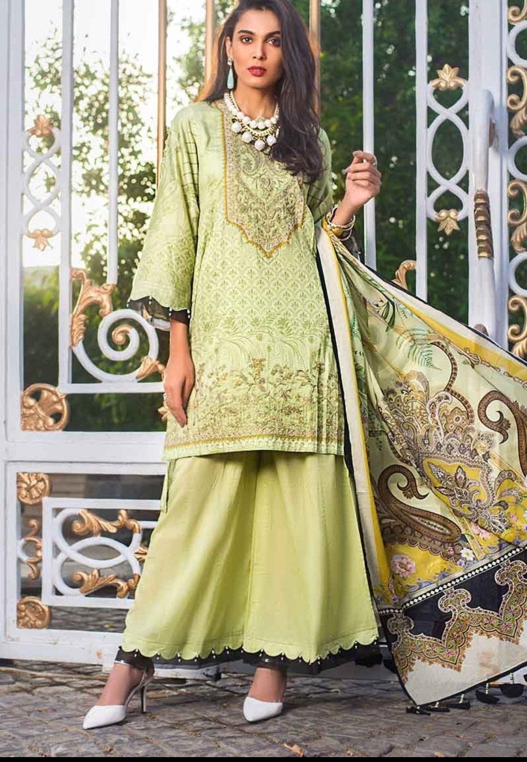 img_gul_ahmed_shaleen_collection_awwal_boutique
