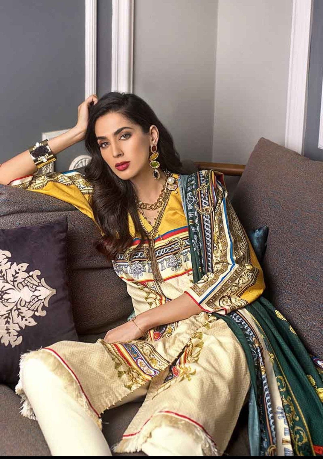 img_gul_ahmed_shaleen_winter_collection_awwal_boutique
