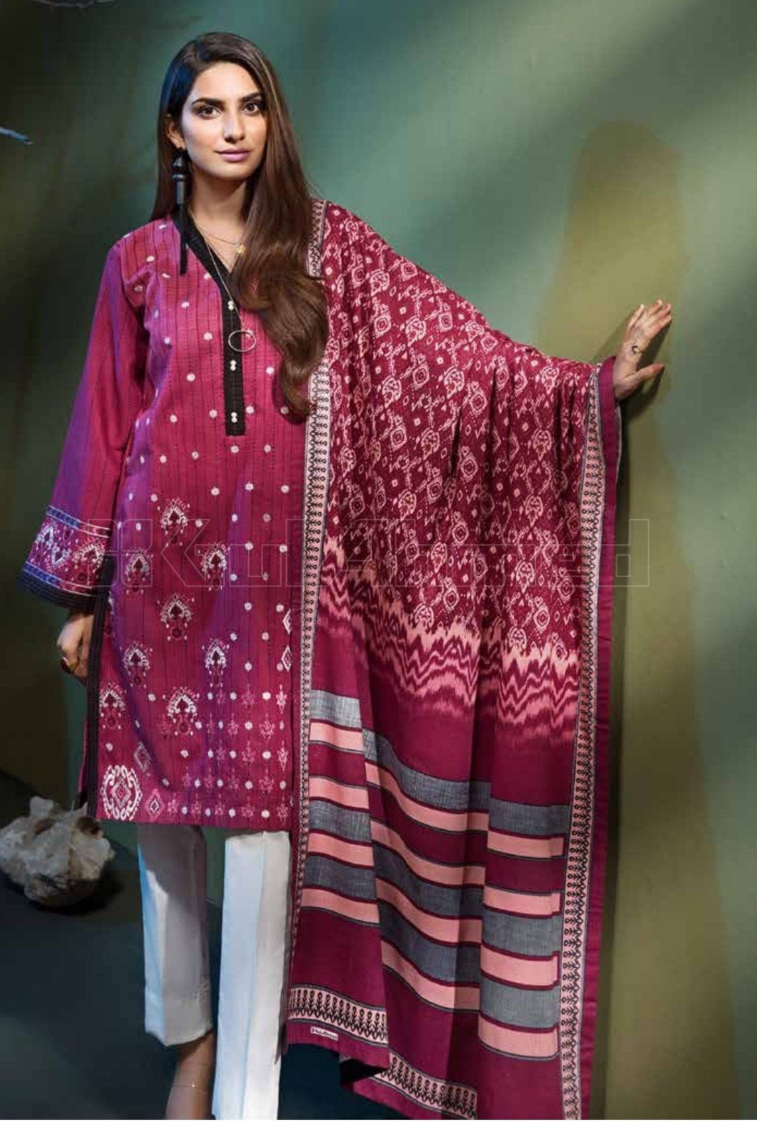 img_gul_ahmed_winter_khaddar_collection_awwal_boutique