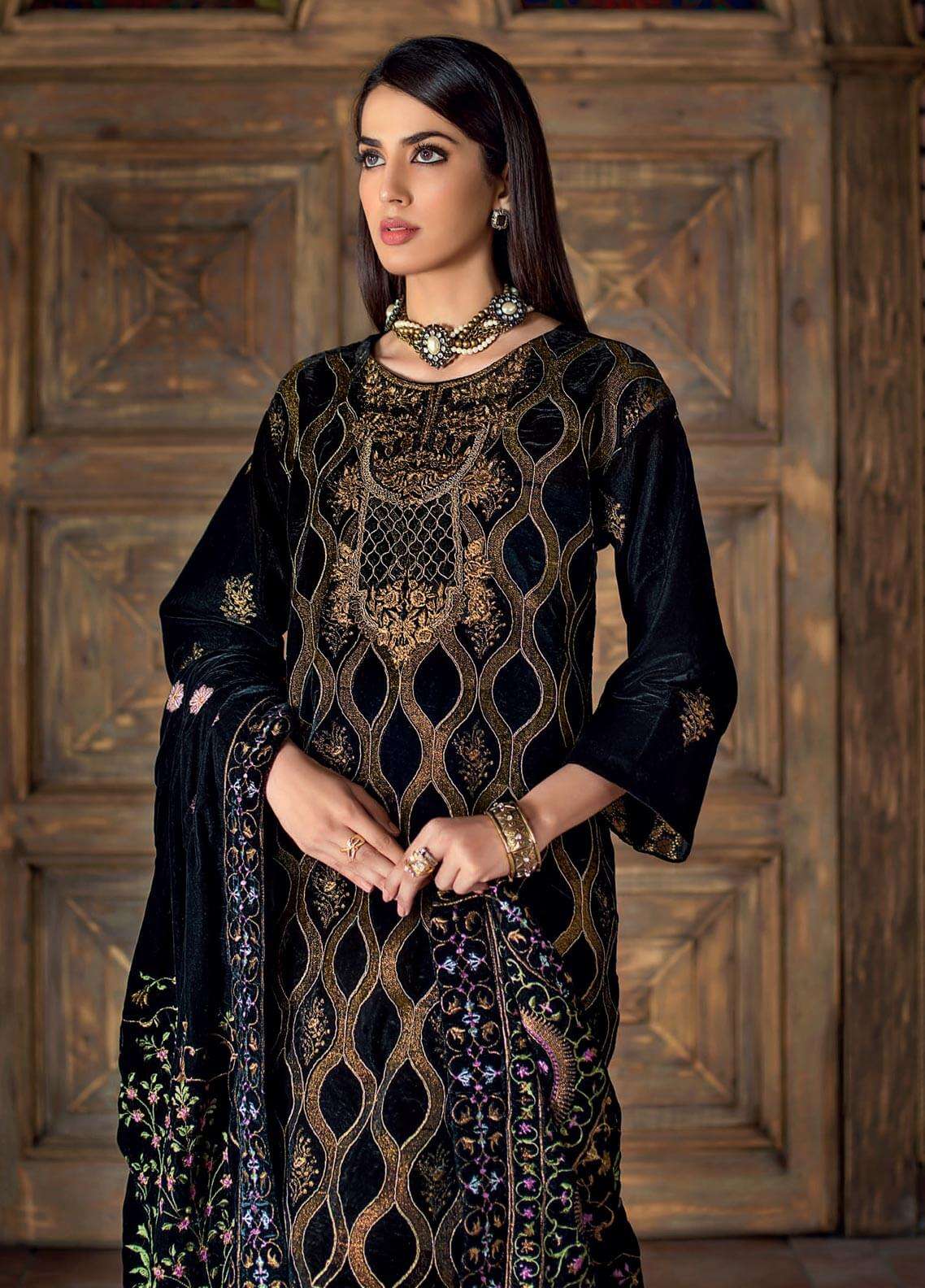 img_gul_ahmed_winter_collection_awwal_boutique