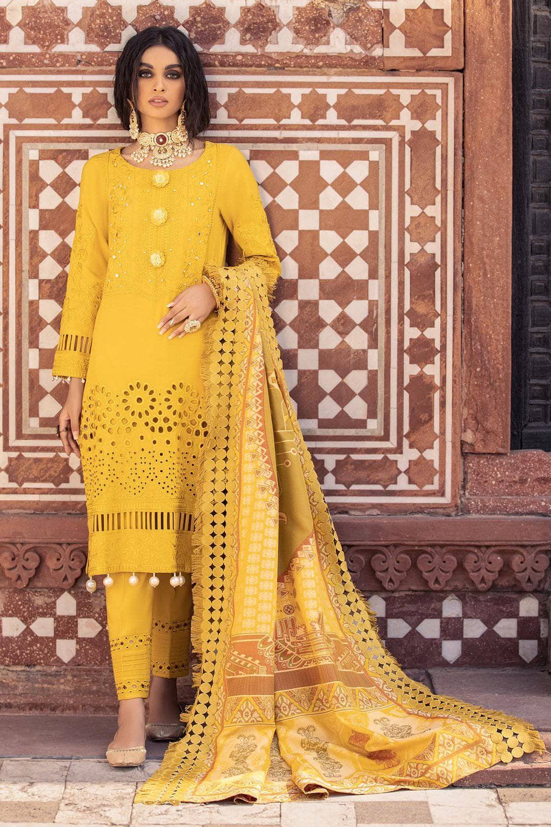 img_nureh_exclsuive_shawl_collection_awwal_boutique