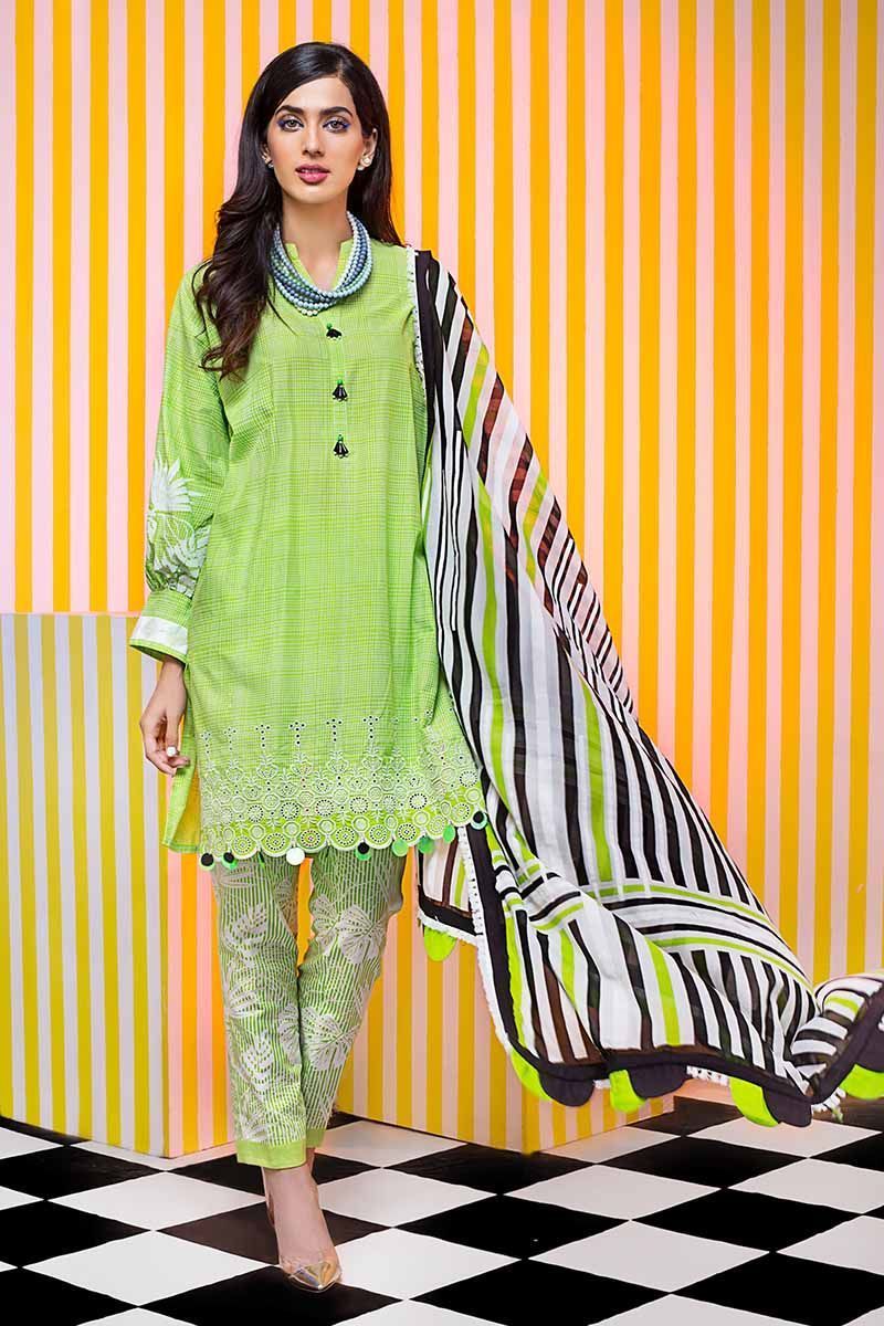 img_gul_ahmed_cambric_collection_awwal_boutique