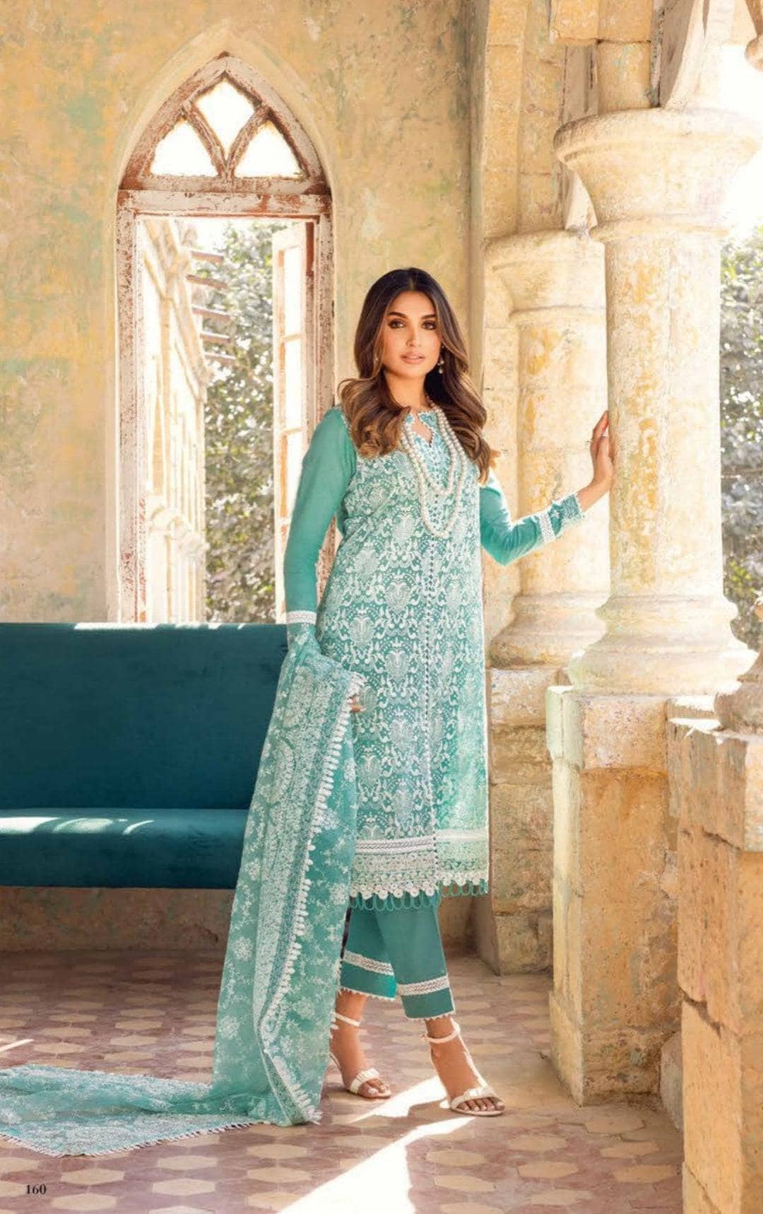 img_gul_ahmed_premium_lawn_23_awwal_boutique