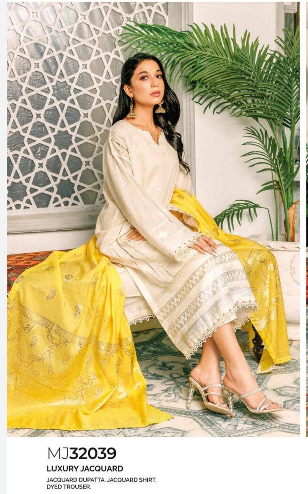 img_gul_ahmed_premium_lawn_23_awwal_boutique