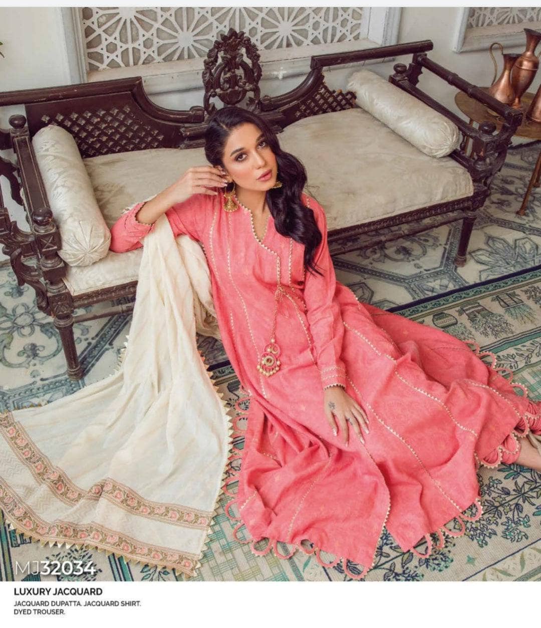 img_gul_ahmed_premium_lawn_23_awwal_boutique