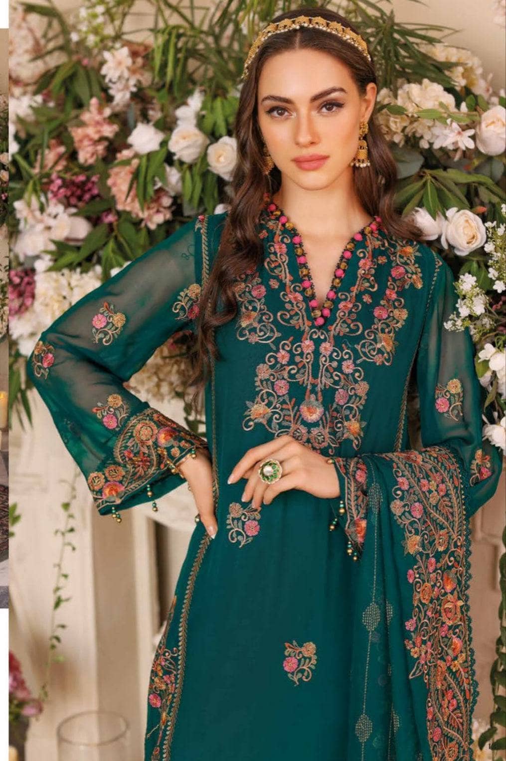 img_gul_ahmed_premium_lawn_23_awwal_boutique