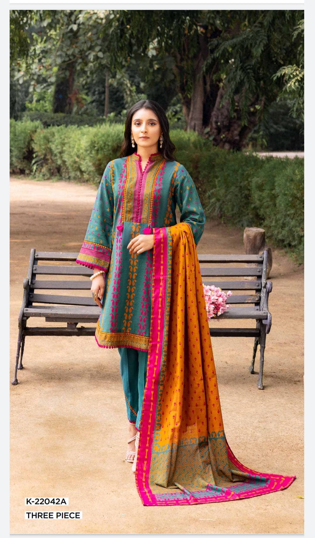 img_gul_ahmed_khaddar_awwal_boutique