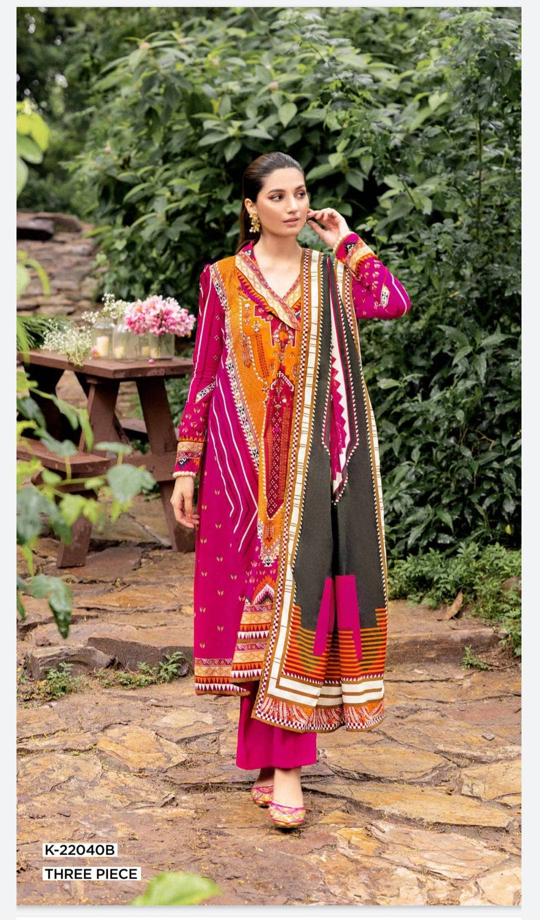 img_gul_ahmed_khaddar_awwal_boutique