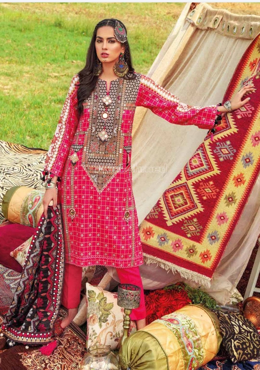 img_gul_ahmed_summer_essential_lawn_2022_awwal_boutique