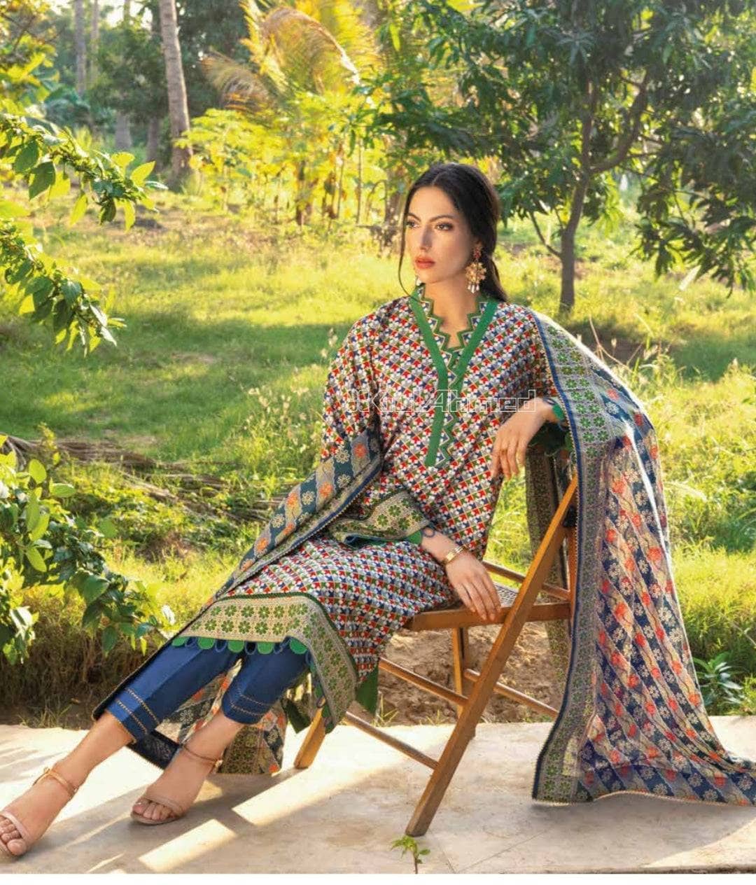 img_gul_ahmed_summer_lawn_2022_awwal_boutique