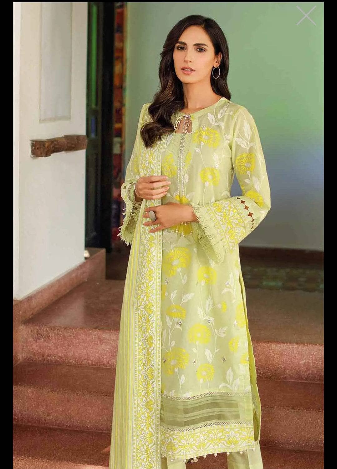 img_gul_ahmed_summer_essential_lawn_2022_awwal_boutique