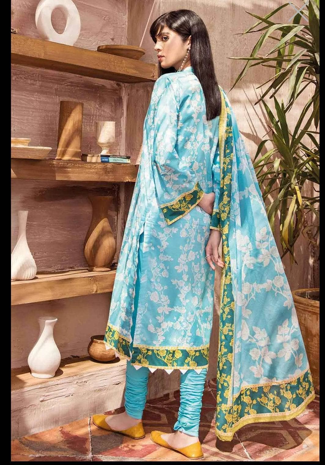 img_gul_ahmed_summer_essential_lawn_2022_awwal_boutique
