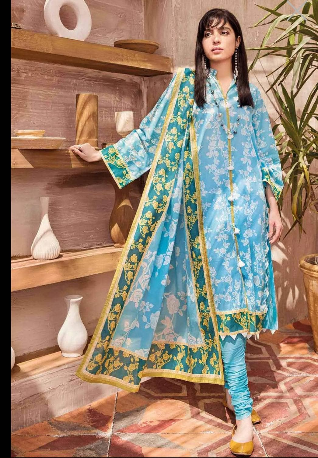 img_gul_ahmed_summer_essential_lawn_2022_awwal_boutique