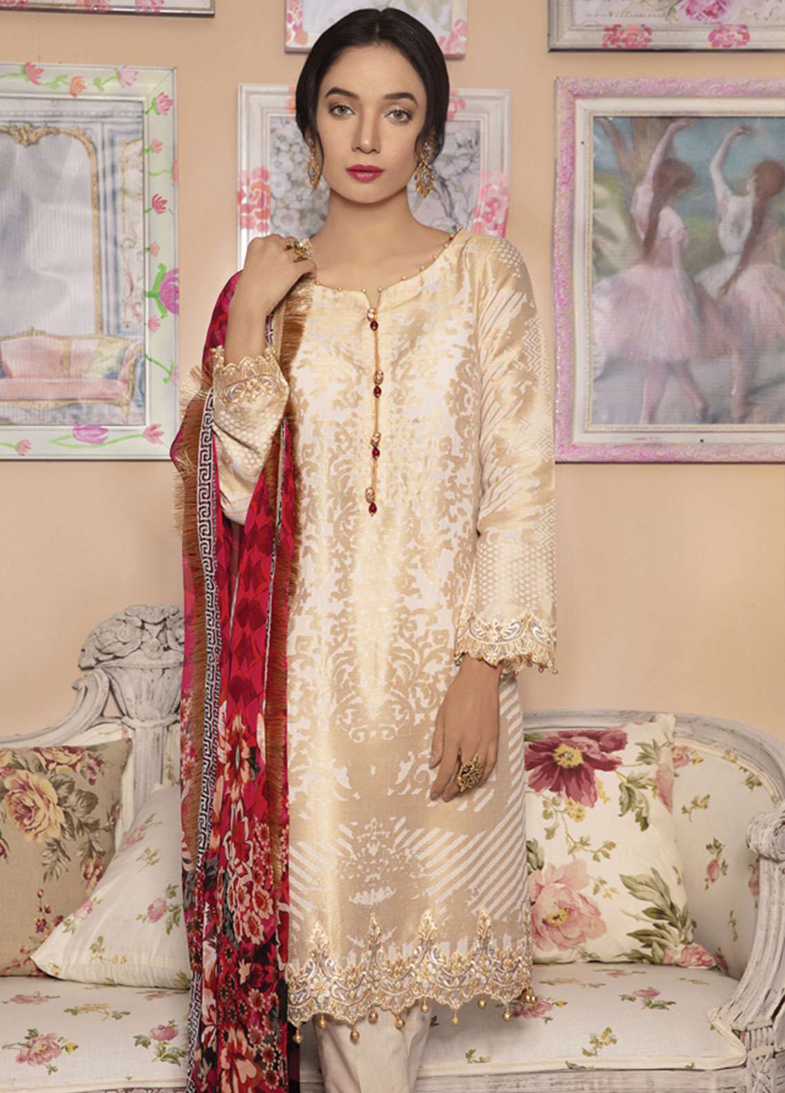 img_gulaal_lawn_collection_awwal_boutique