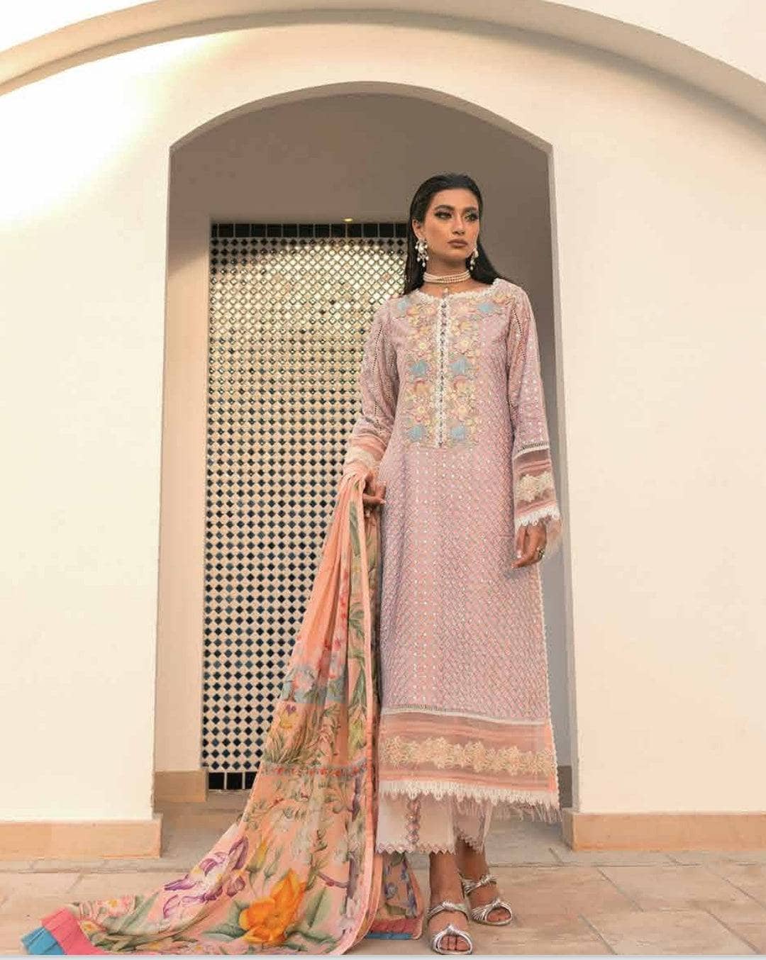 img_mushq_hemline_lawn_22_awwal_boutique