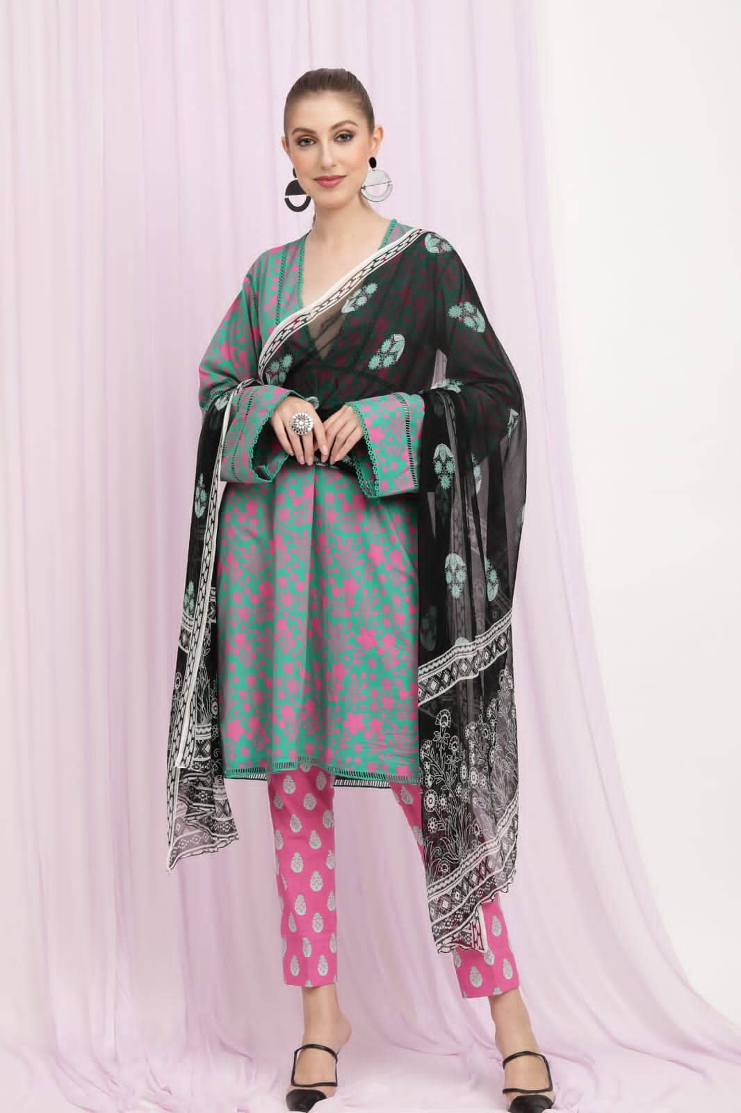 img_house_of_mist_lawn_23_awwal_boutique