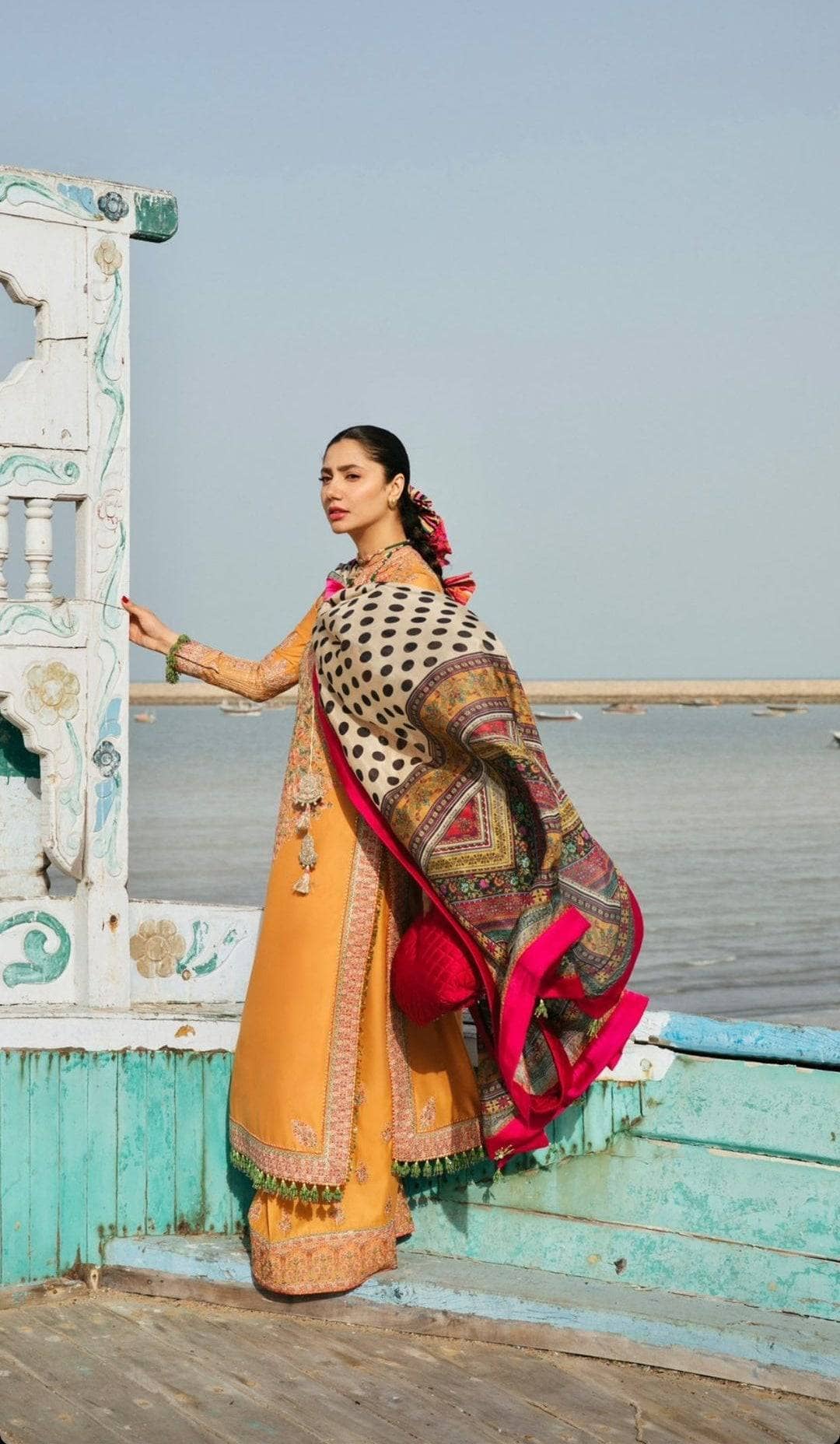 Hussain Rehar Luxury/Watarr