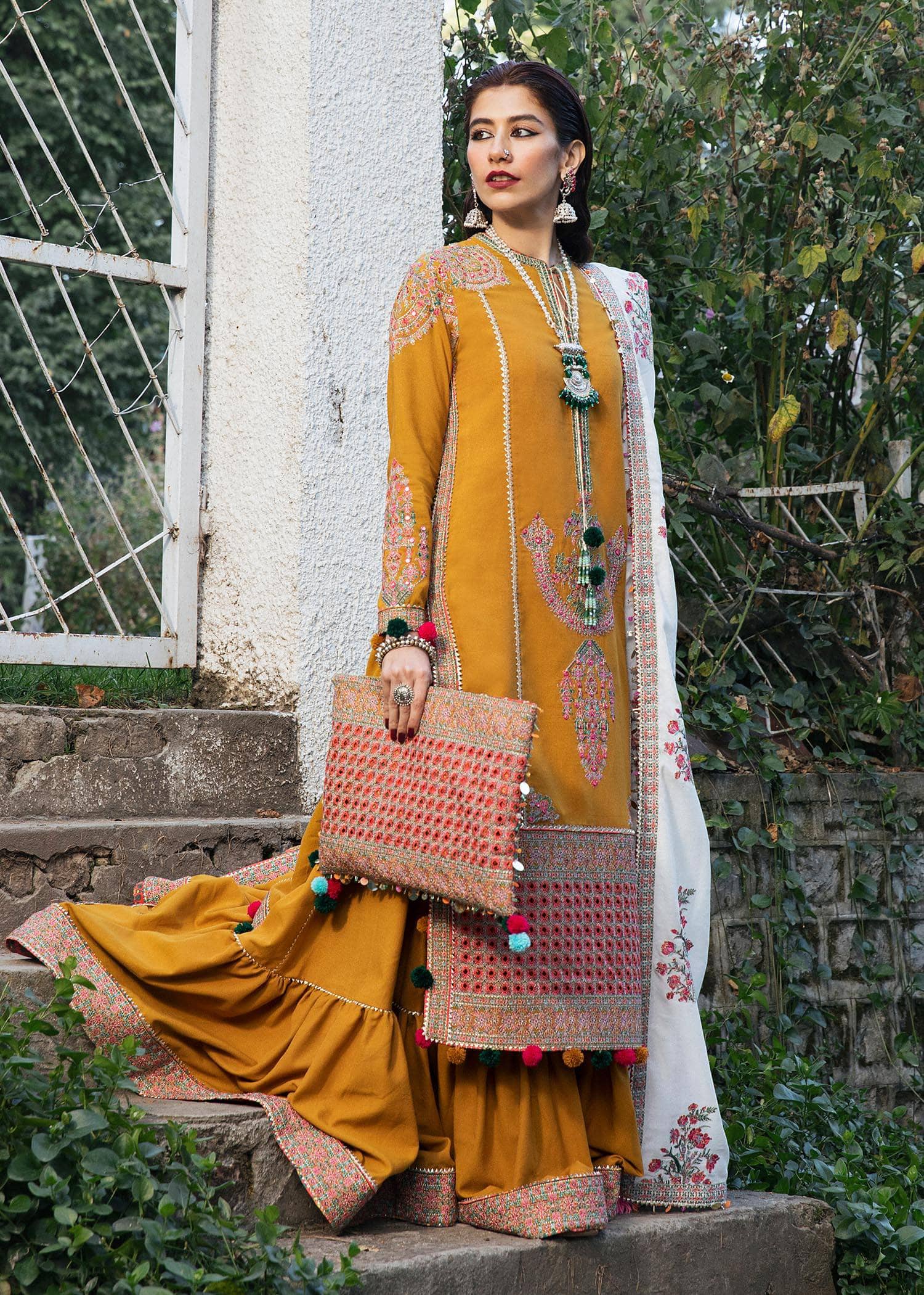 img_hussain_rehar_karandi_22_awwal_boutique