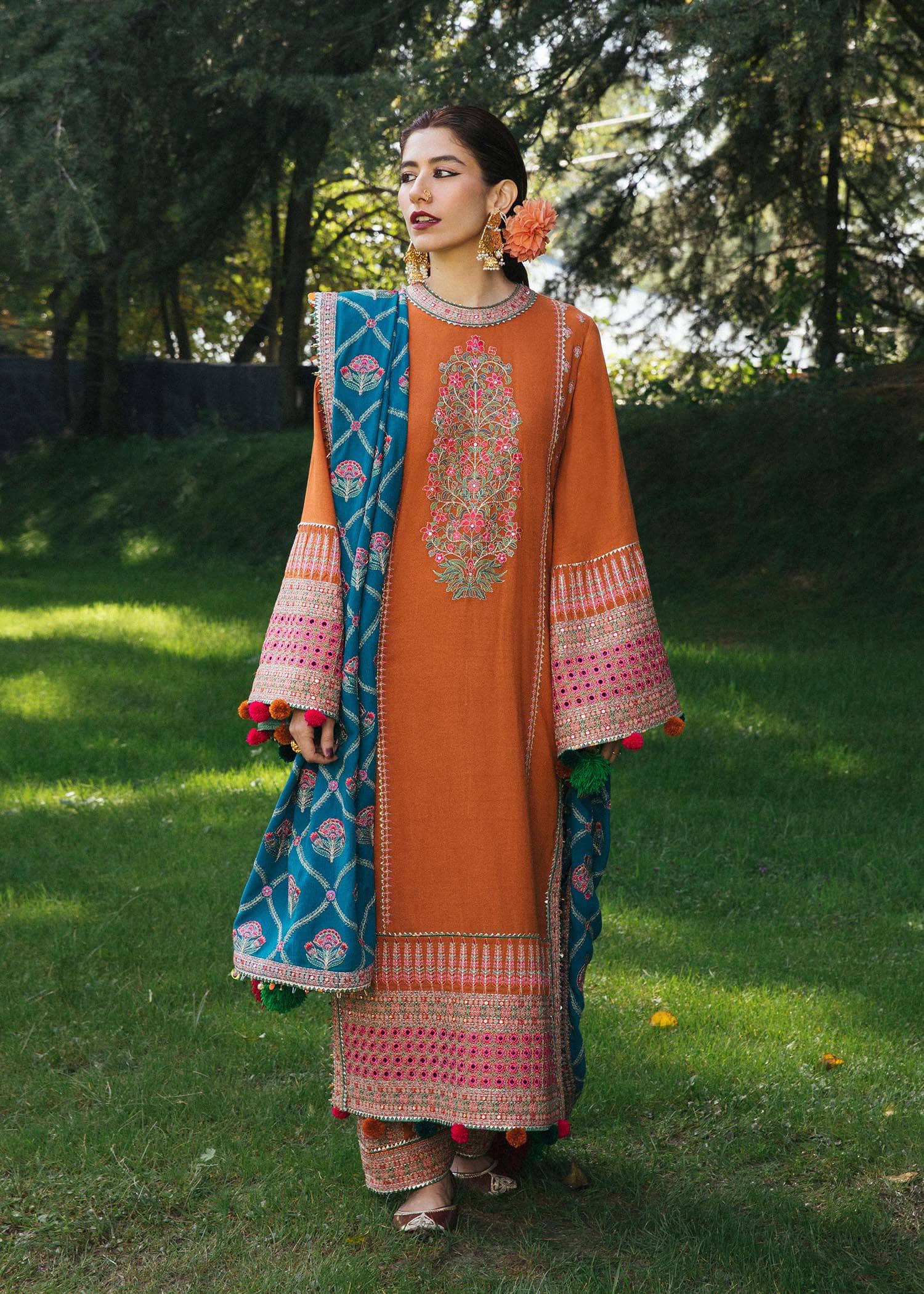 img_hussain_rehar_karandi_22_awwal_boutique